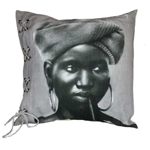 Zulu-Lady-Rope.jpg Zulu-Lady-Rope.jpg