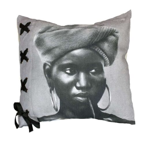Zulu-Lady-ribbon.jpg Zulu-Lady-ribbon.jpg